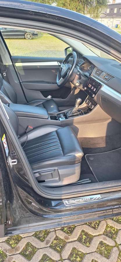Skoda Superb, 1.8 l., hatchback