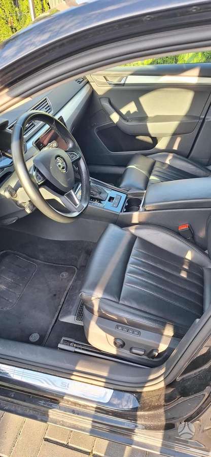 Skoda Superb, 1.8 l., hatchback