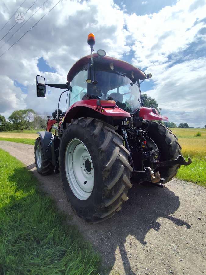 Case-IH Maxxum su krautuvu, тракторы