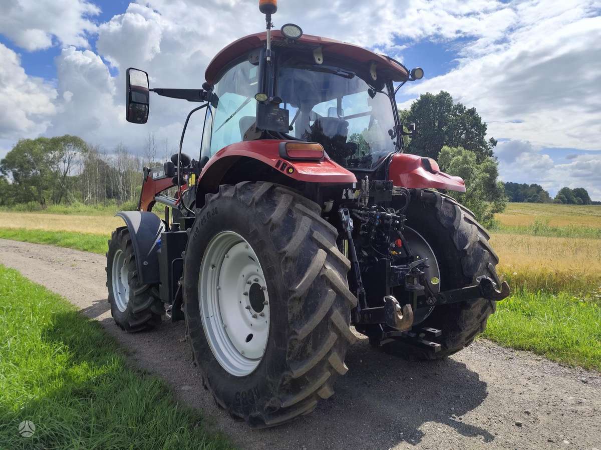 Case-IH Maxxum su krautuvu, тракторы