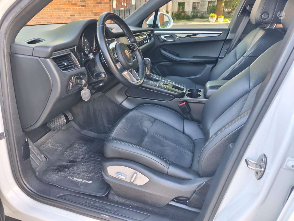 Porsche Macan, 2.0 l., Внедорожник / Кроссовер