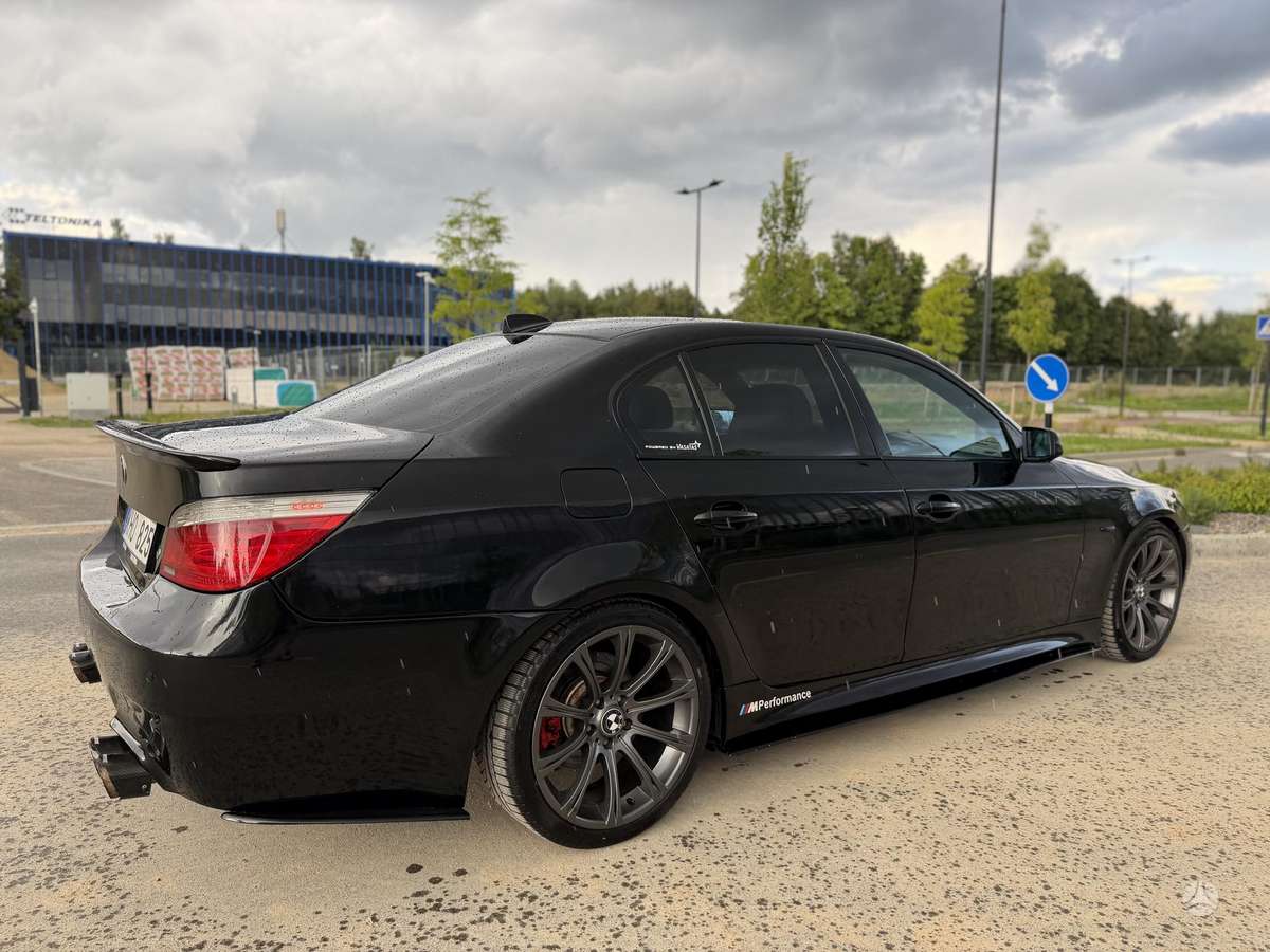BMW 530, 3.0 l., Седан