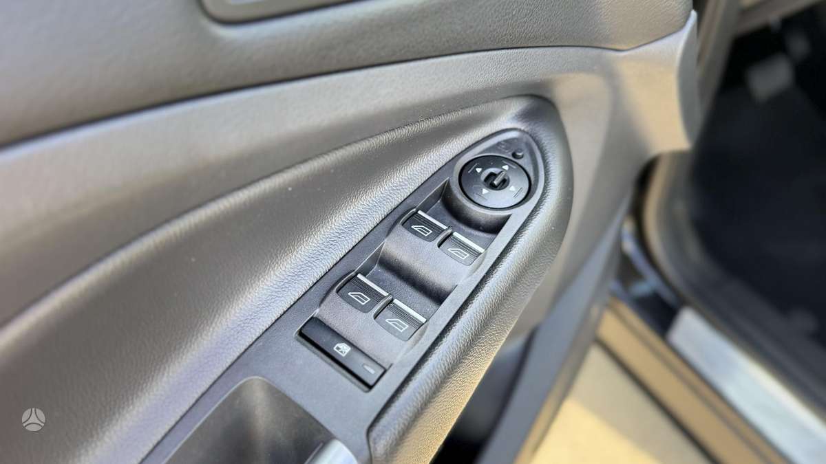 Ford Kuga, 2.0 l., off-road / crossover