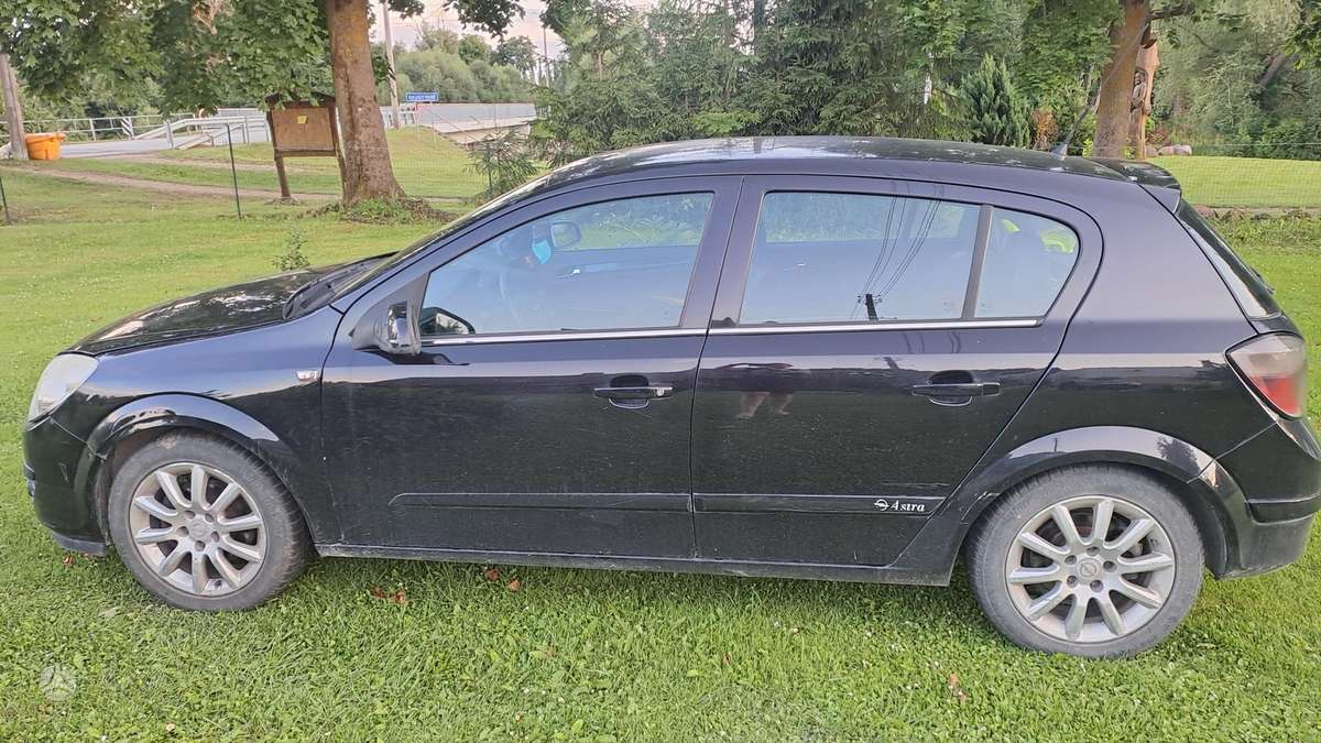Opel Astra, 1.7 l., hatchback