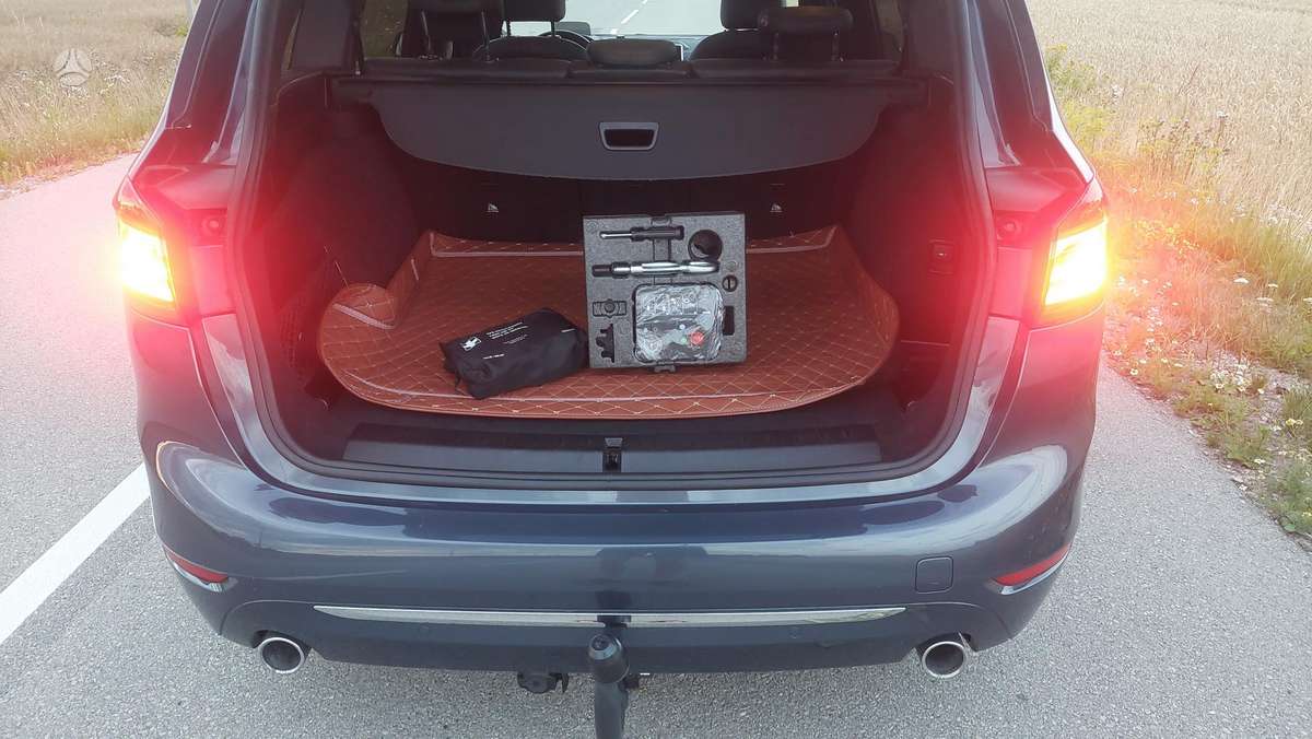 BMW 220 Gran Tourer, 2.0 l., Универсал
