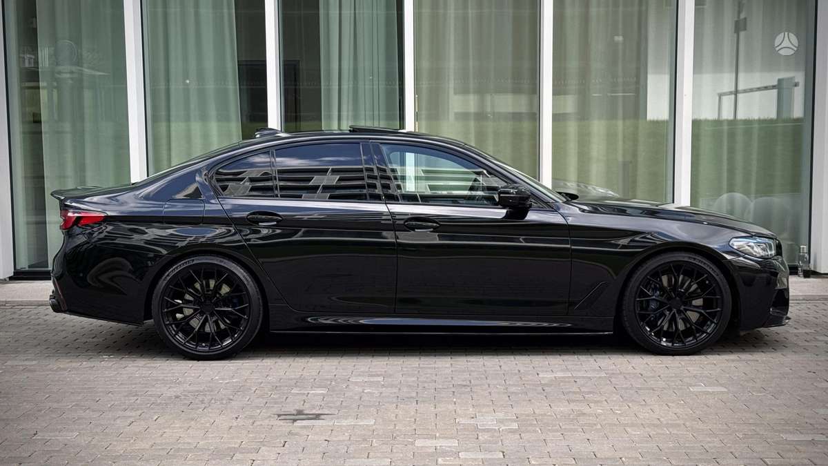 BMW M550, 4.4 l., Седан