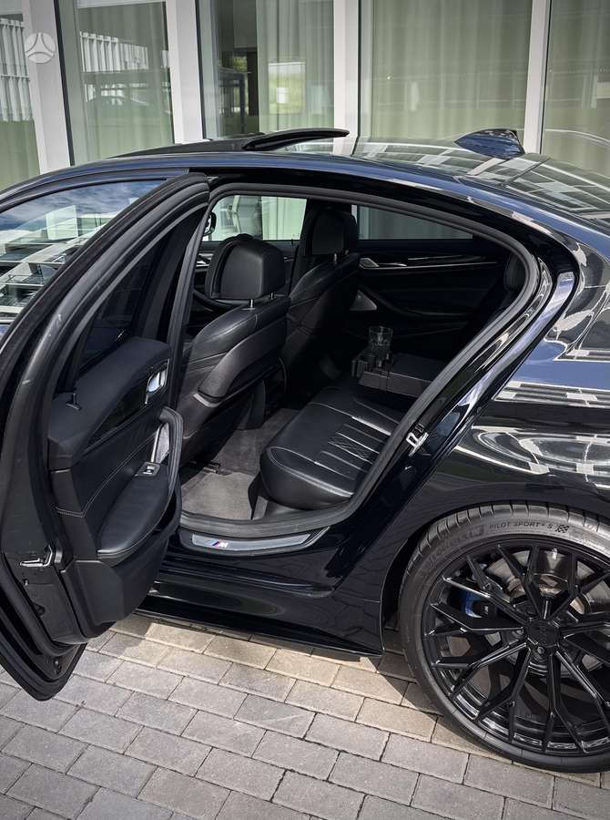 BMW M550, 4.4 l., Седан