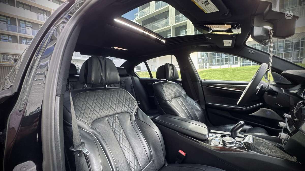 BMW M550, 4.4 l., Седан
