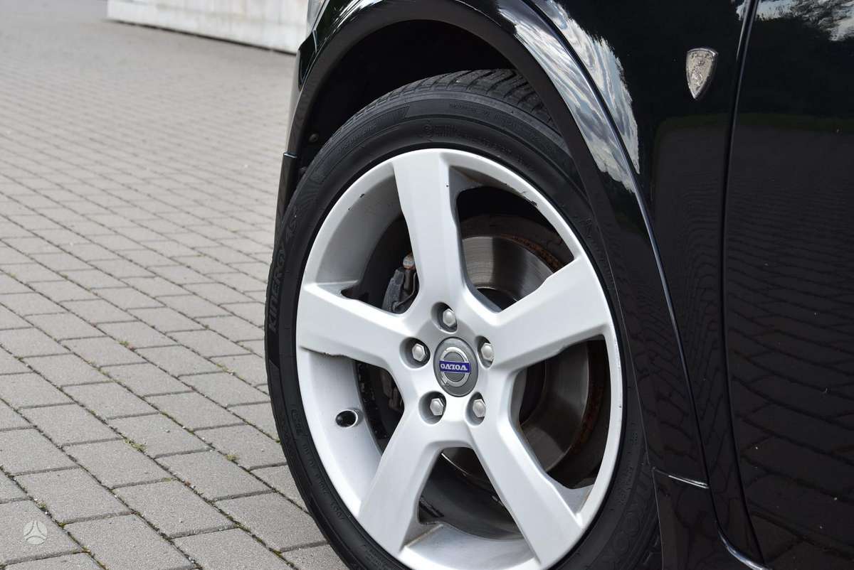 Volvo C30, 1.6 l., hatchback
