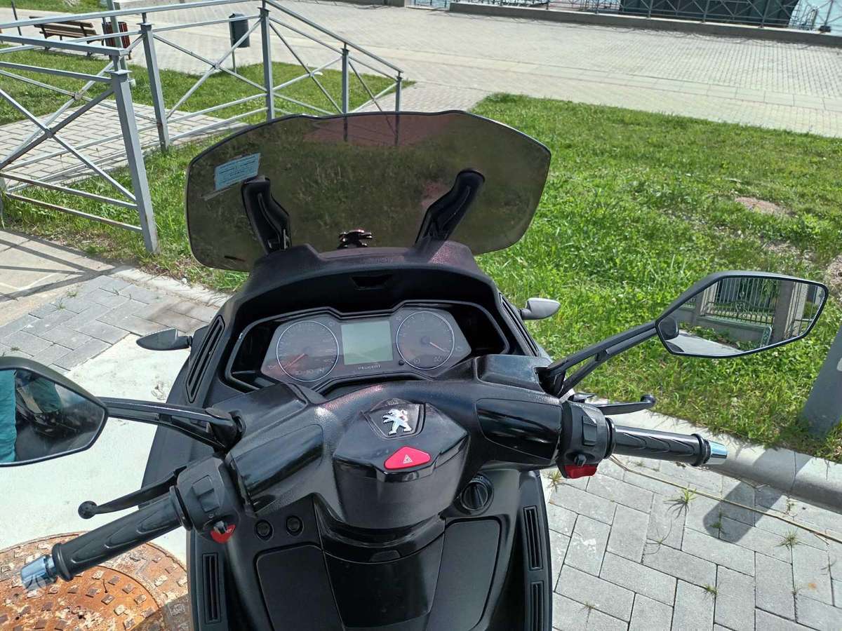 Peugeot Metropolis 400cc, трициклы