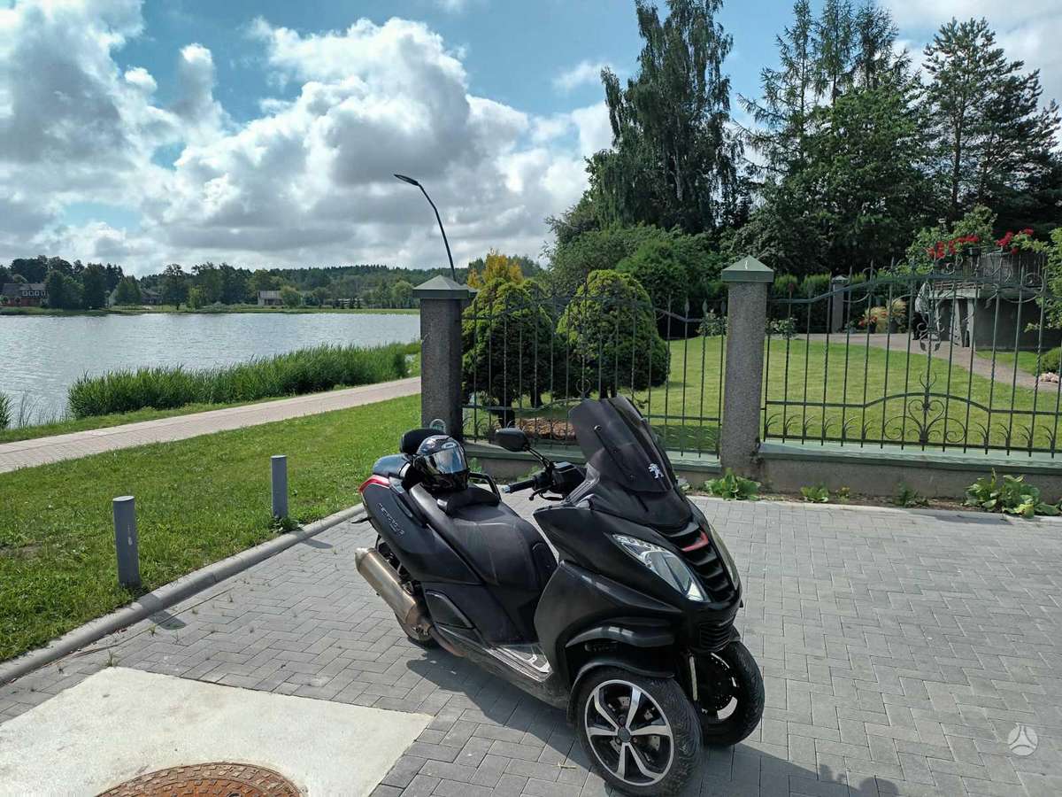 Peugeot Metropolis 400cc, trikes