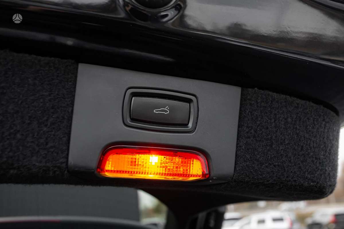 Porsche Cayenne - 9