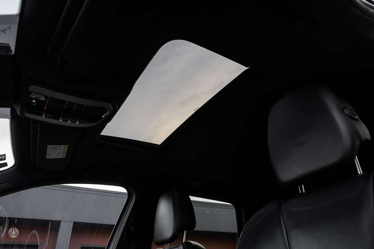 Porsche Cayenne - 10