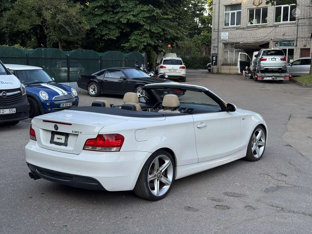 BMW 135, 3.0 l., Кабриолет