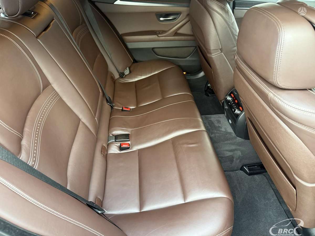 BMW M550, 3.0 l., universalas