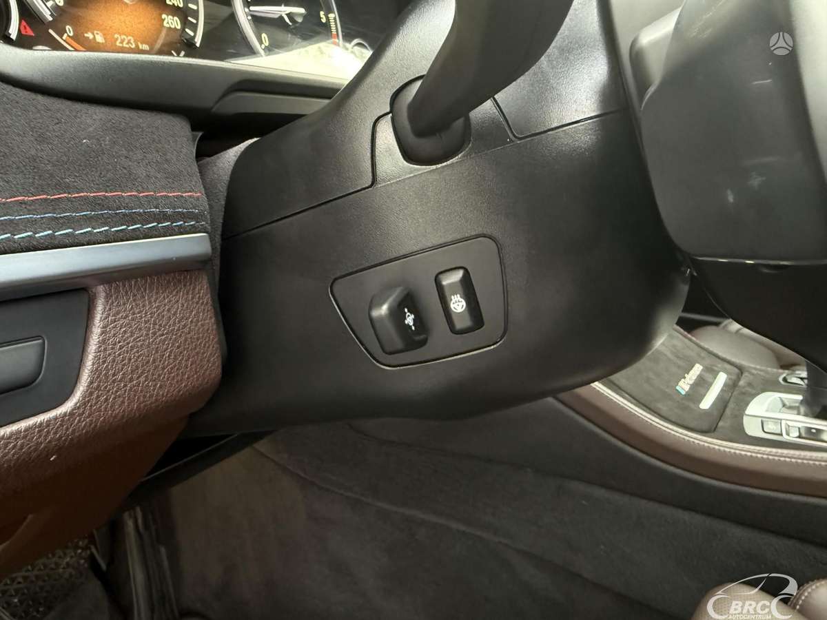 BMW M550, 3.0 l., universalas