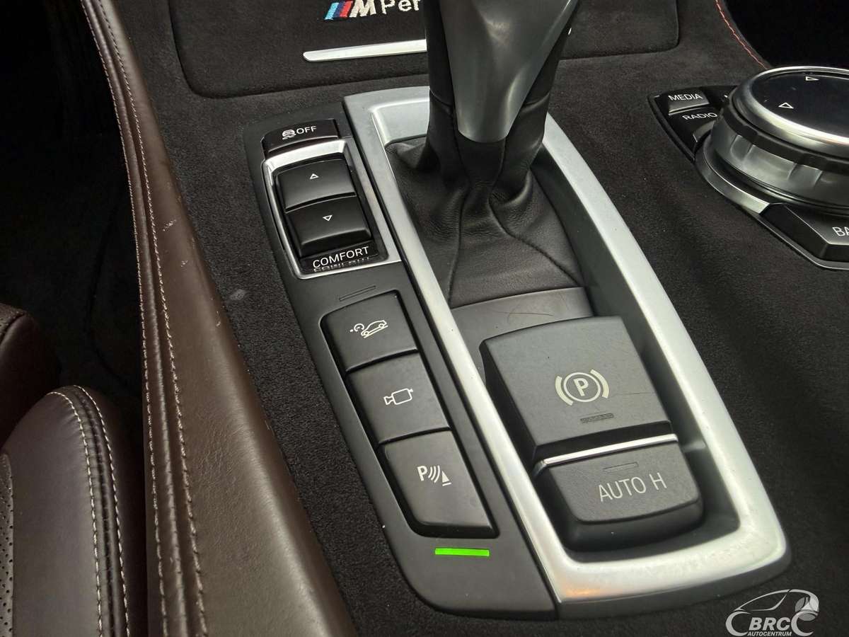 BMW M550, 3.0 l., universalas