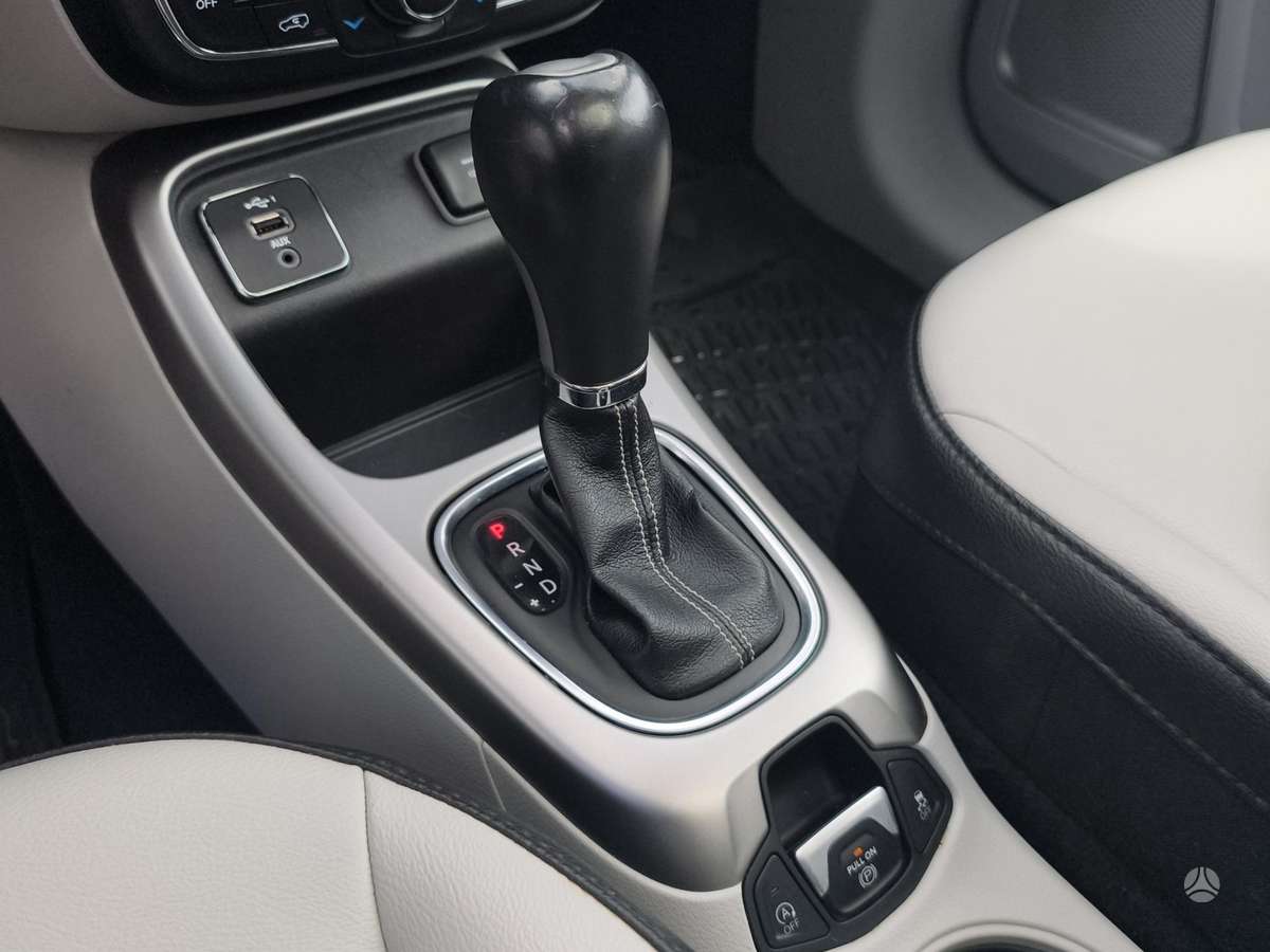 Jeep Compass, 2.4 l., Внедорожник / Кроссовер