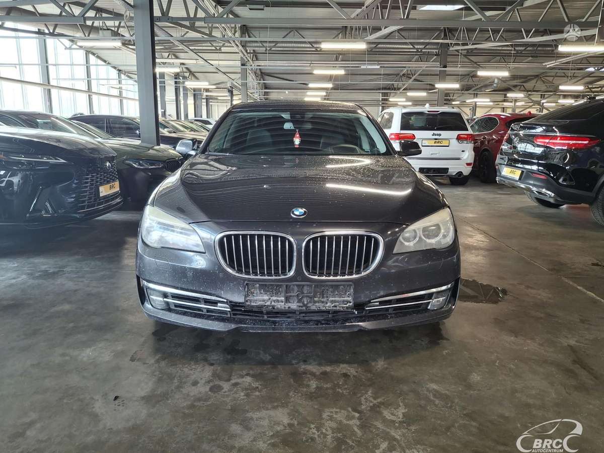 BMW 740, 3.0 l., Седан
