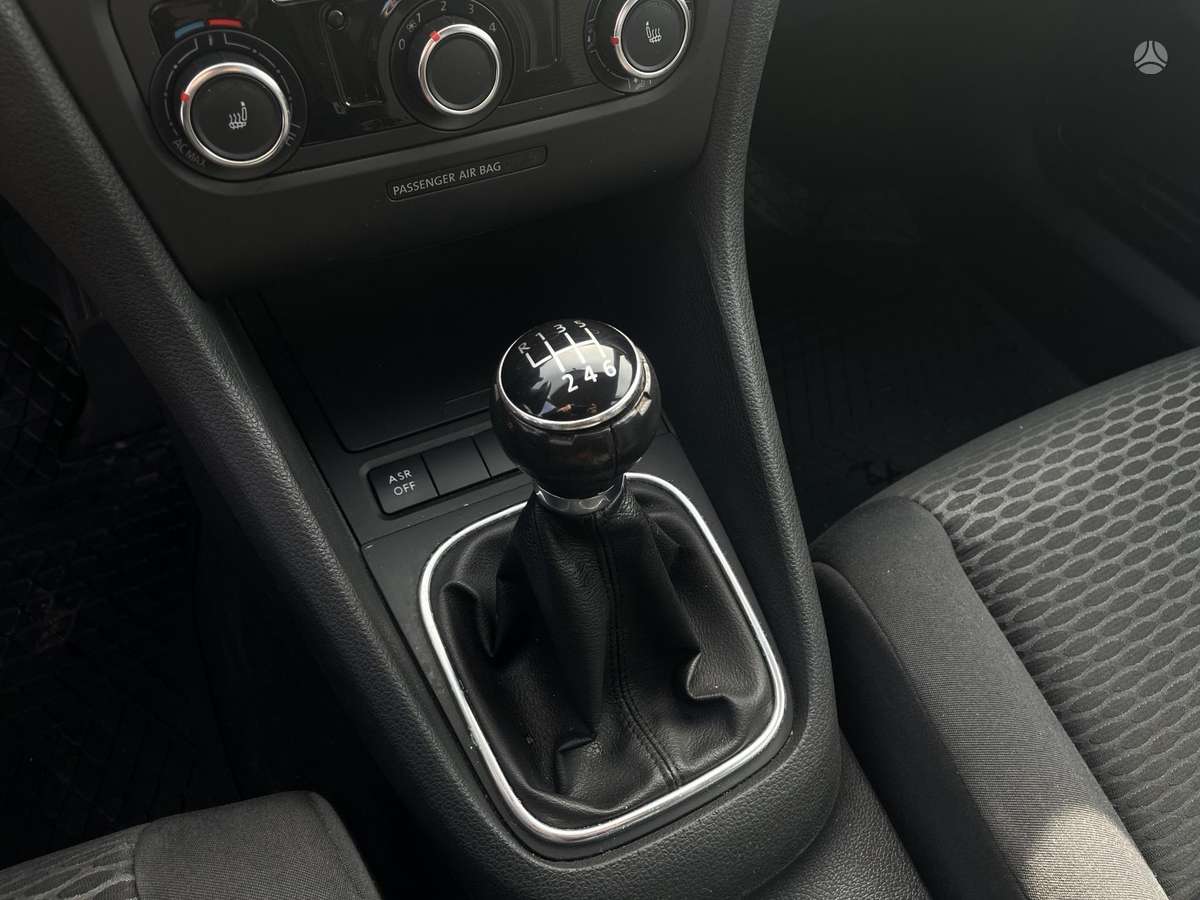 Volkswagen Golf, 1.2 l., hatchback