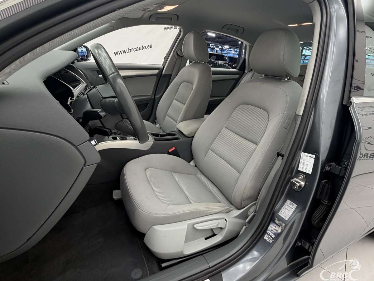 Audi A4, 2.0 l., sedanas