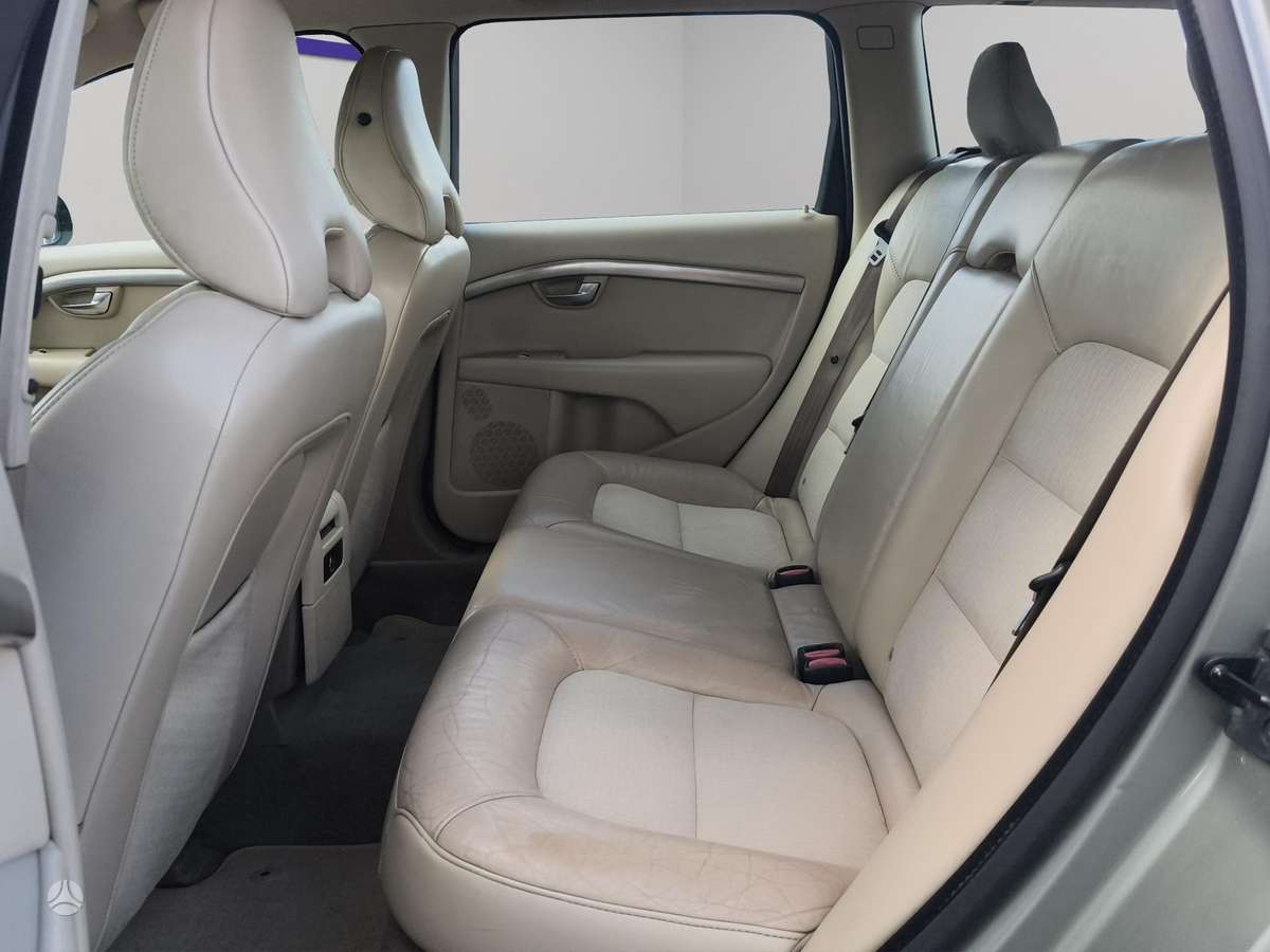 Volvo V70, 2.4 l., wagon