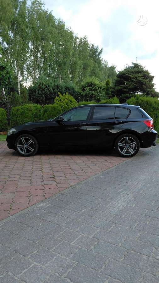 BMW 120, hečbekas