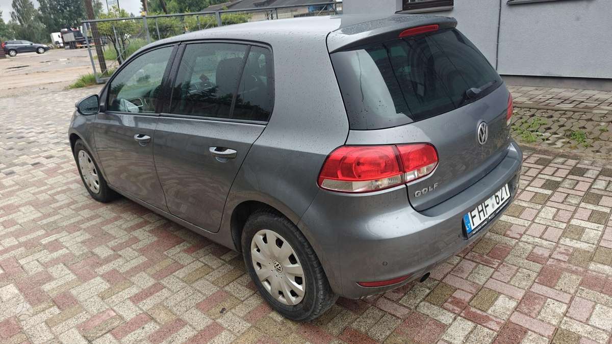 Volkswagen Golf, 1.6 l., hatchback