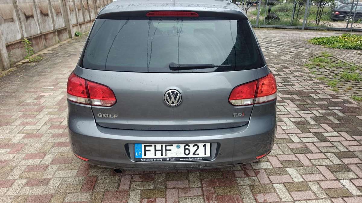 Volkswagen Golf, 1.6 l., hatchback