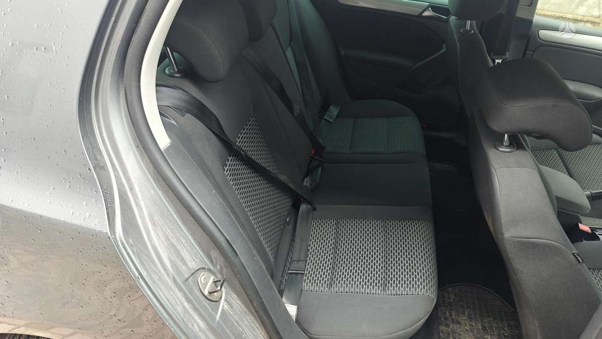 Volkswagen Golf, 1.6 l., hatchback