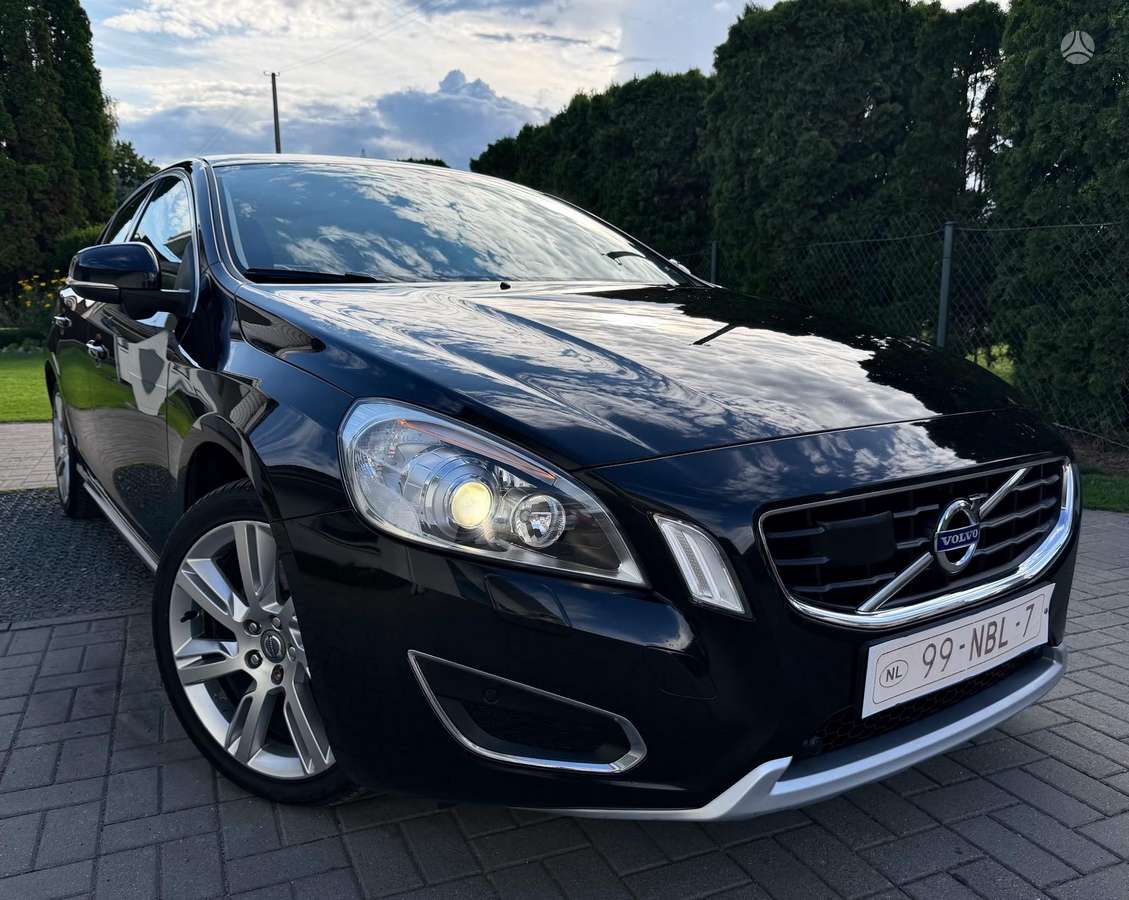 Volvo S60, 2.4 l., Седан