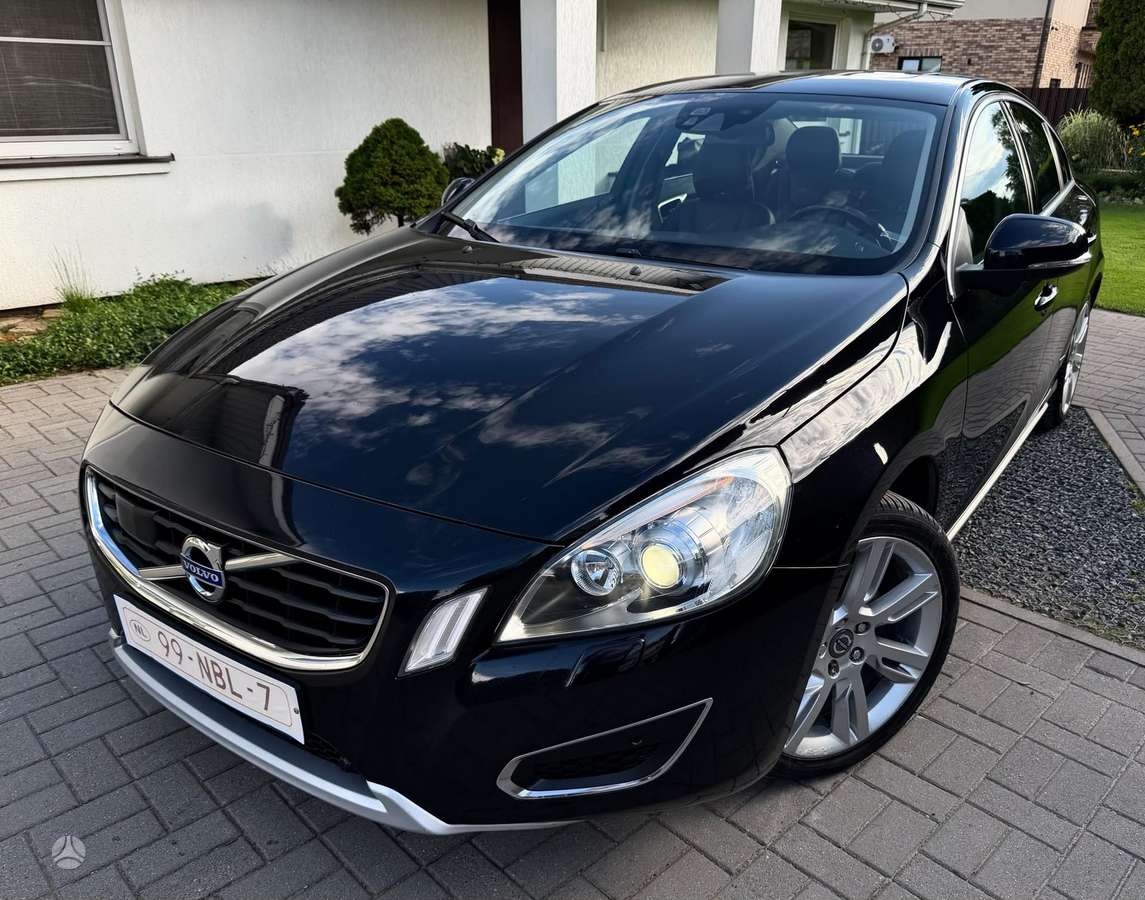 Volvo S60, 2.4 l., Седан