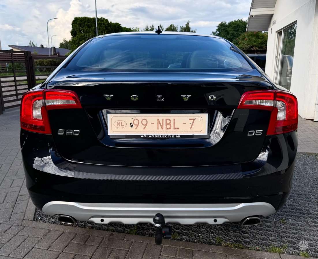 Volvo S60, 2.4 l., Седан