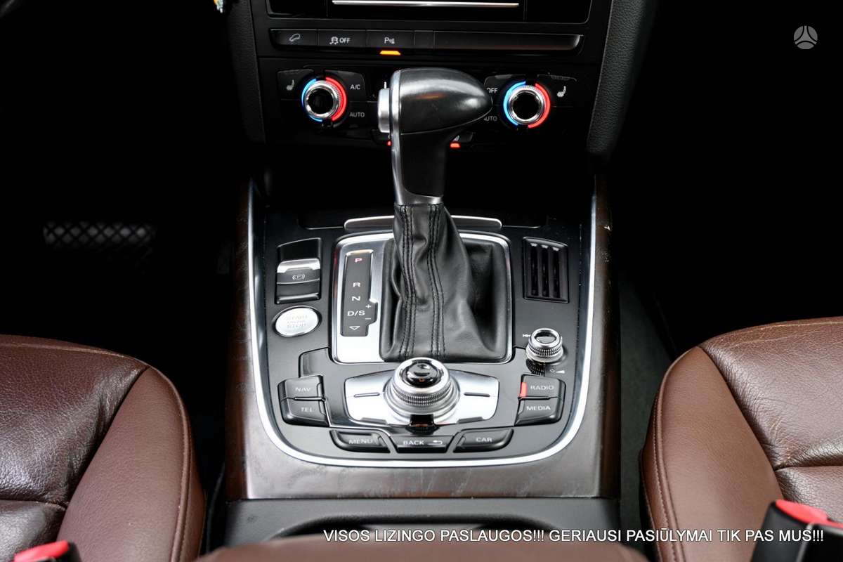 Audi Q5, 2.0 l., off-road / crossover