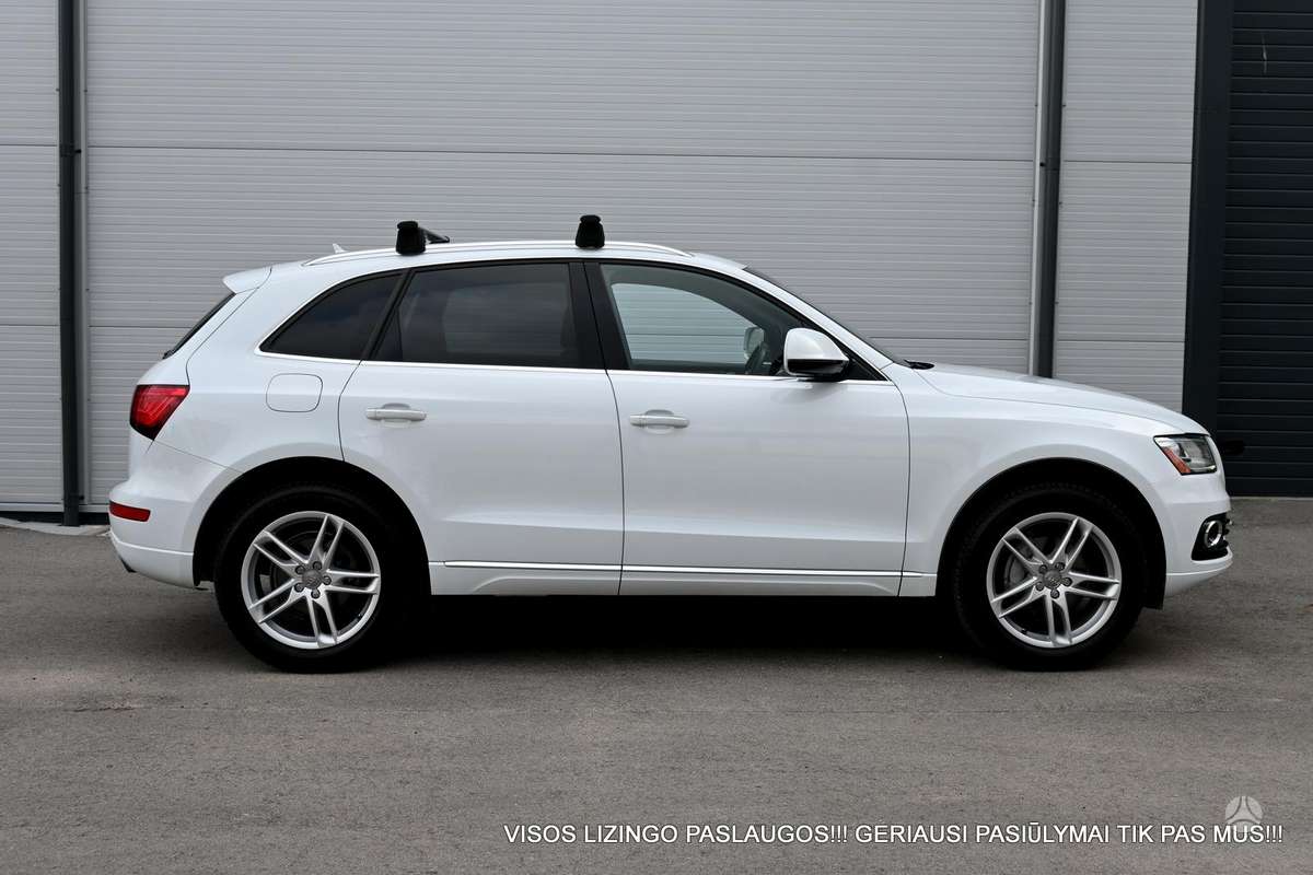 Audi Q5, 2.0 l., off-road / crossover