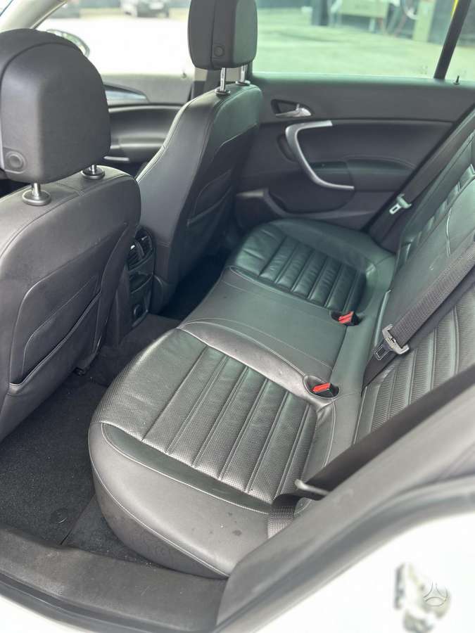 Opel Insignia, 2.0 l., Универсал