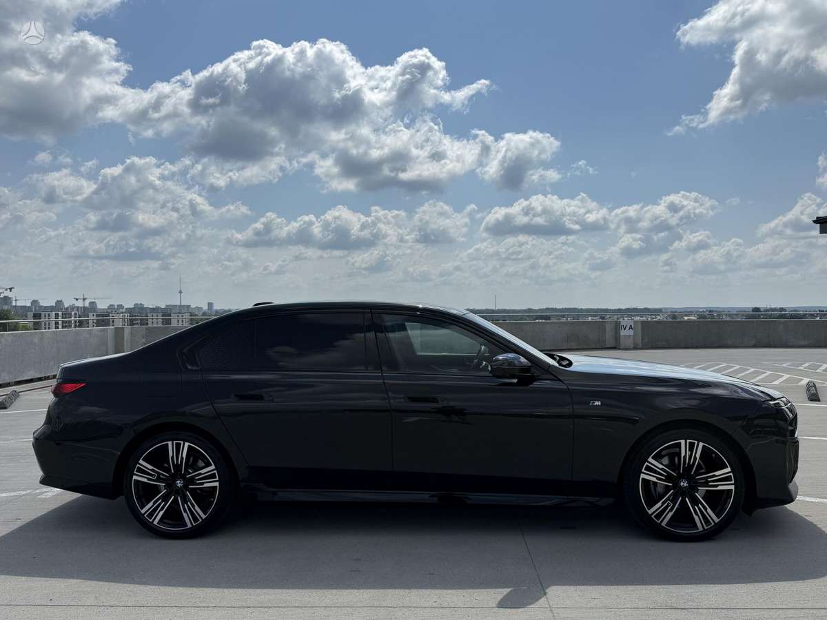 BMW 740, 3.0 l., Седан