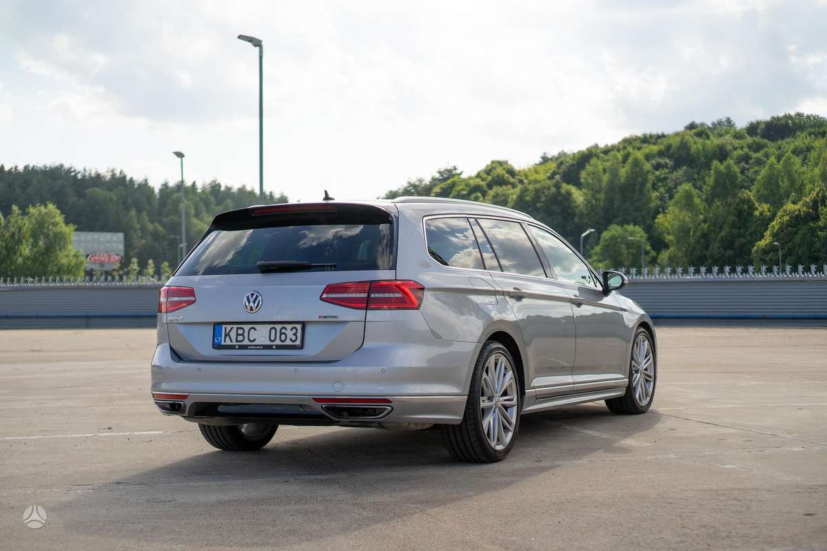 Volkswagen Passat, 2.0 l., Универсал
