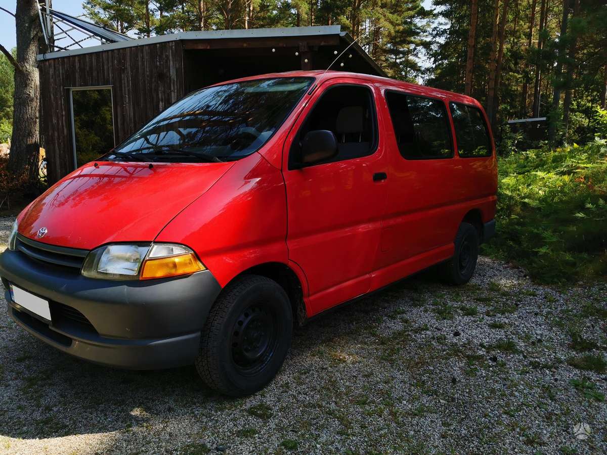 Toyota Hiace - 3