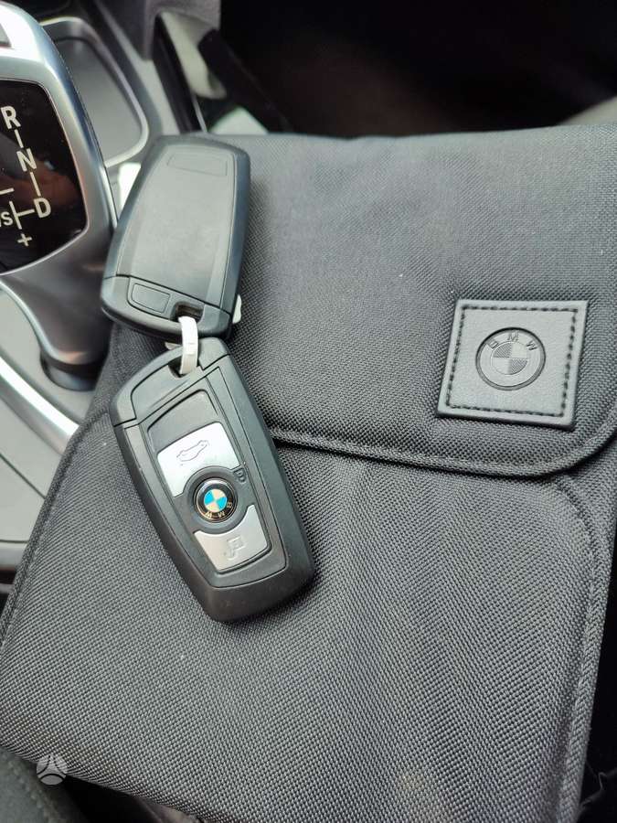 BMW 320, 2.0 l., wagon