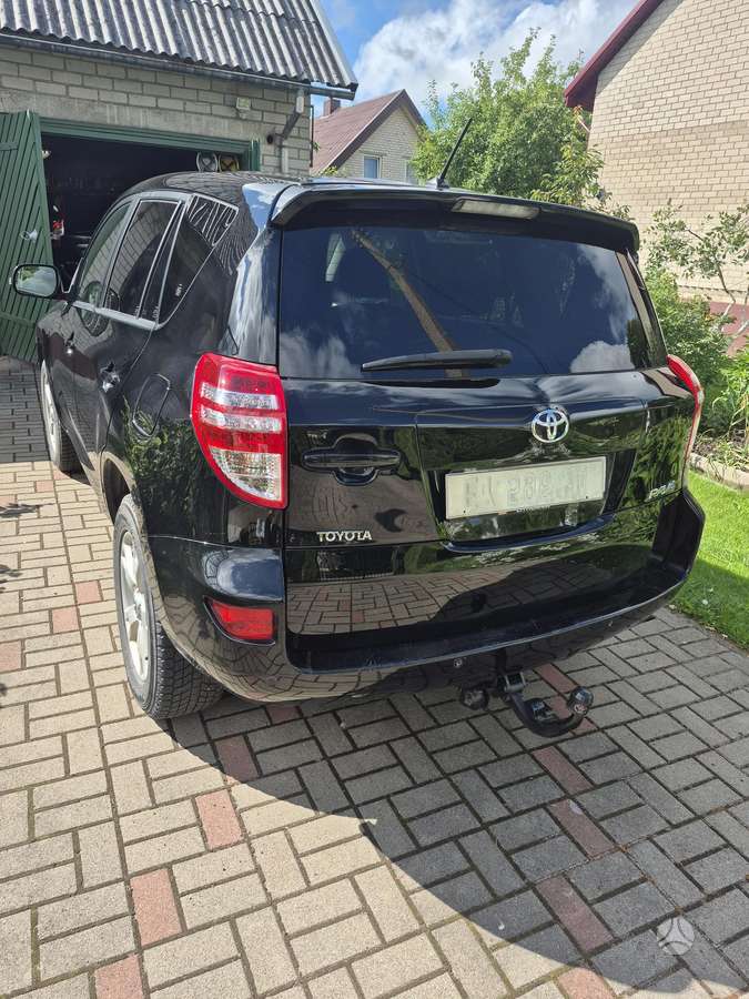 Toyota RAV4 - 2