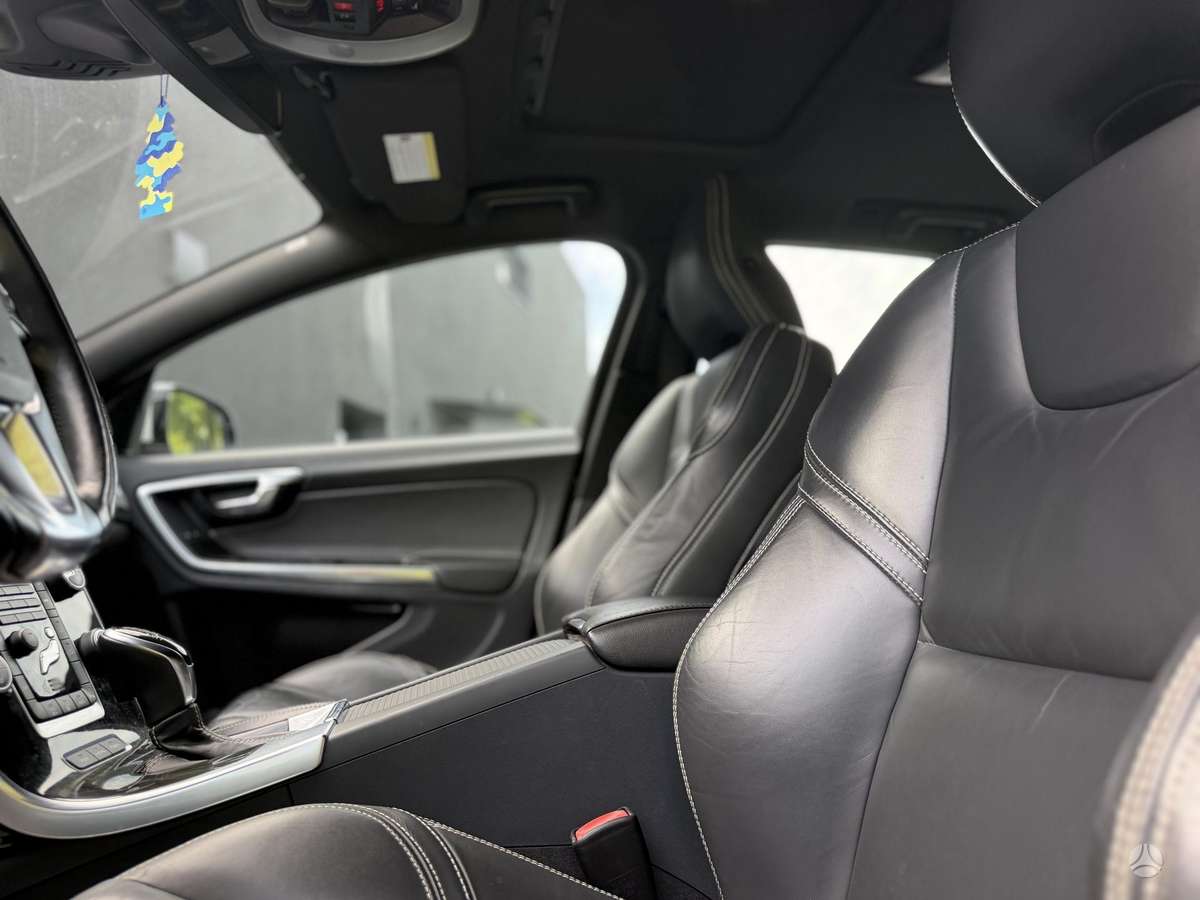 Volvo V60, 2.4 l., Универсал