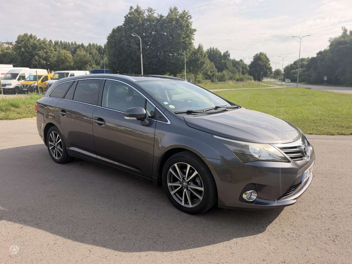 Toyota Avensis, 2.0 l., Универсал