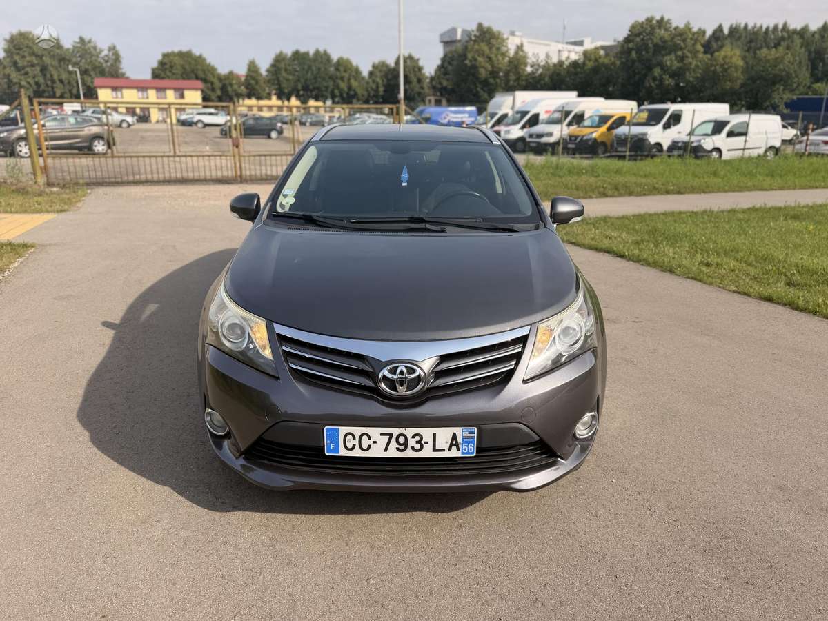 Toyota Avensis, 2.0 l., Универсал