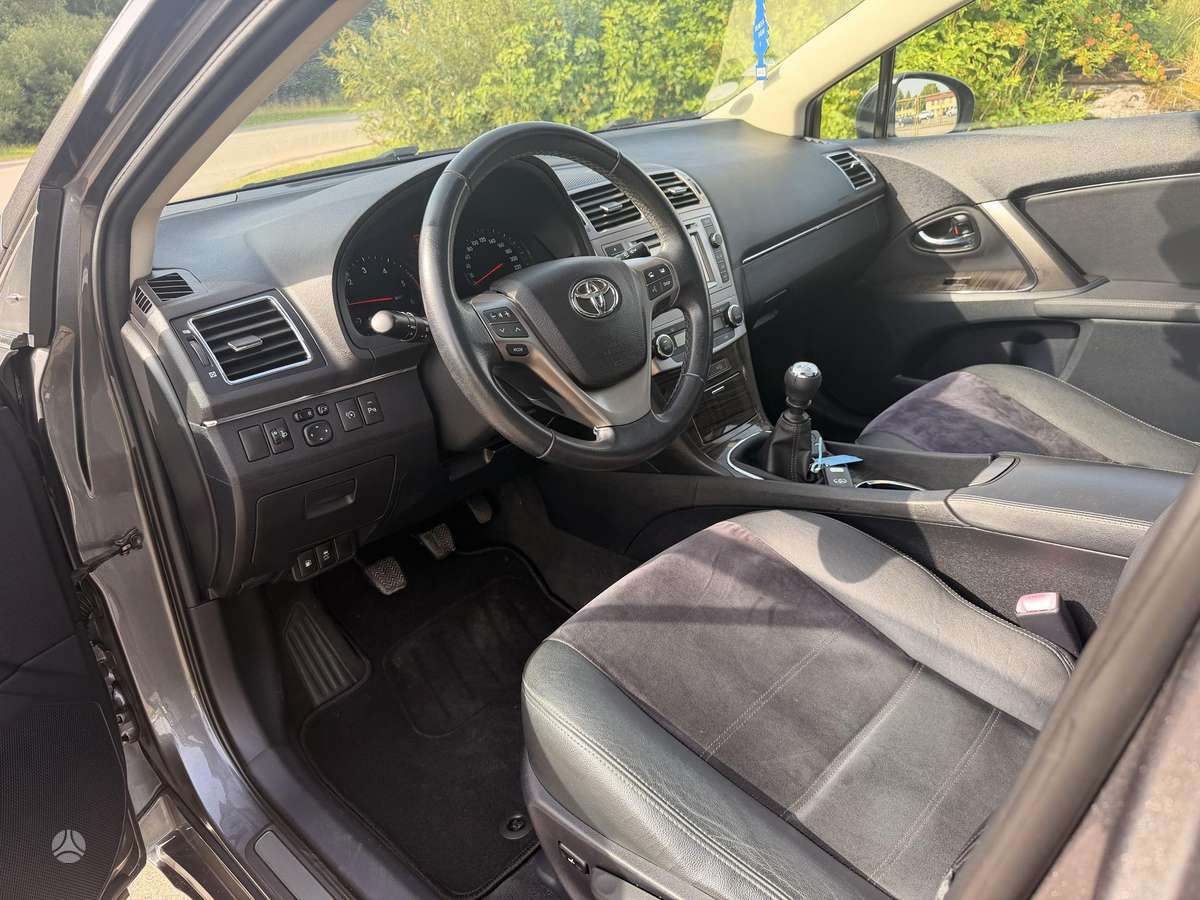 Toyota Avensis, 2.0 l., Универсал