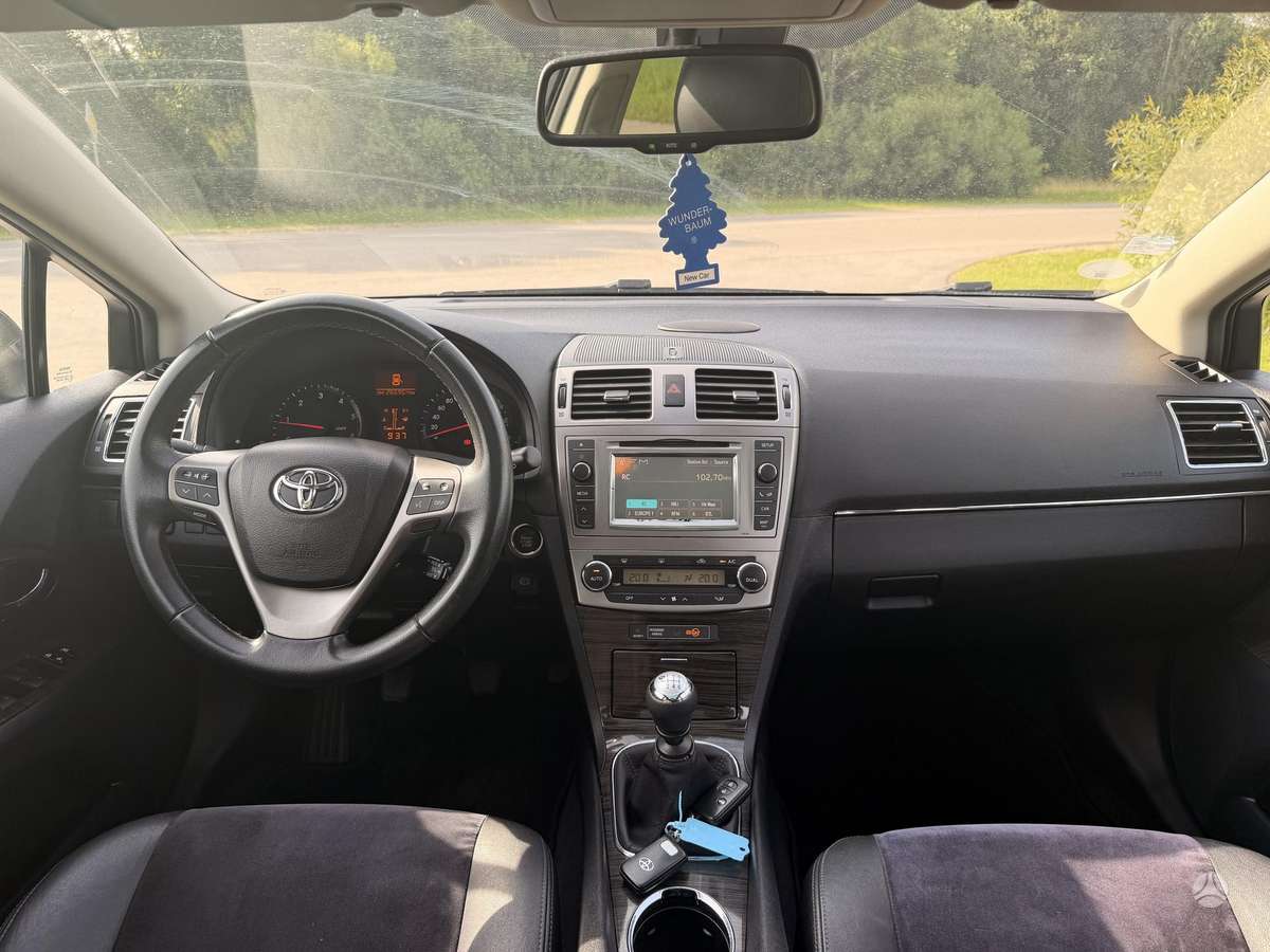 Toyota Avensis, 2.0 l., Универсал