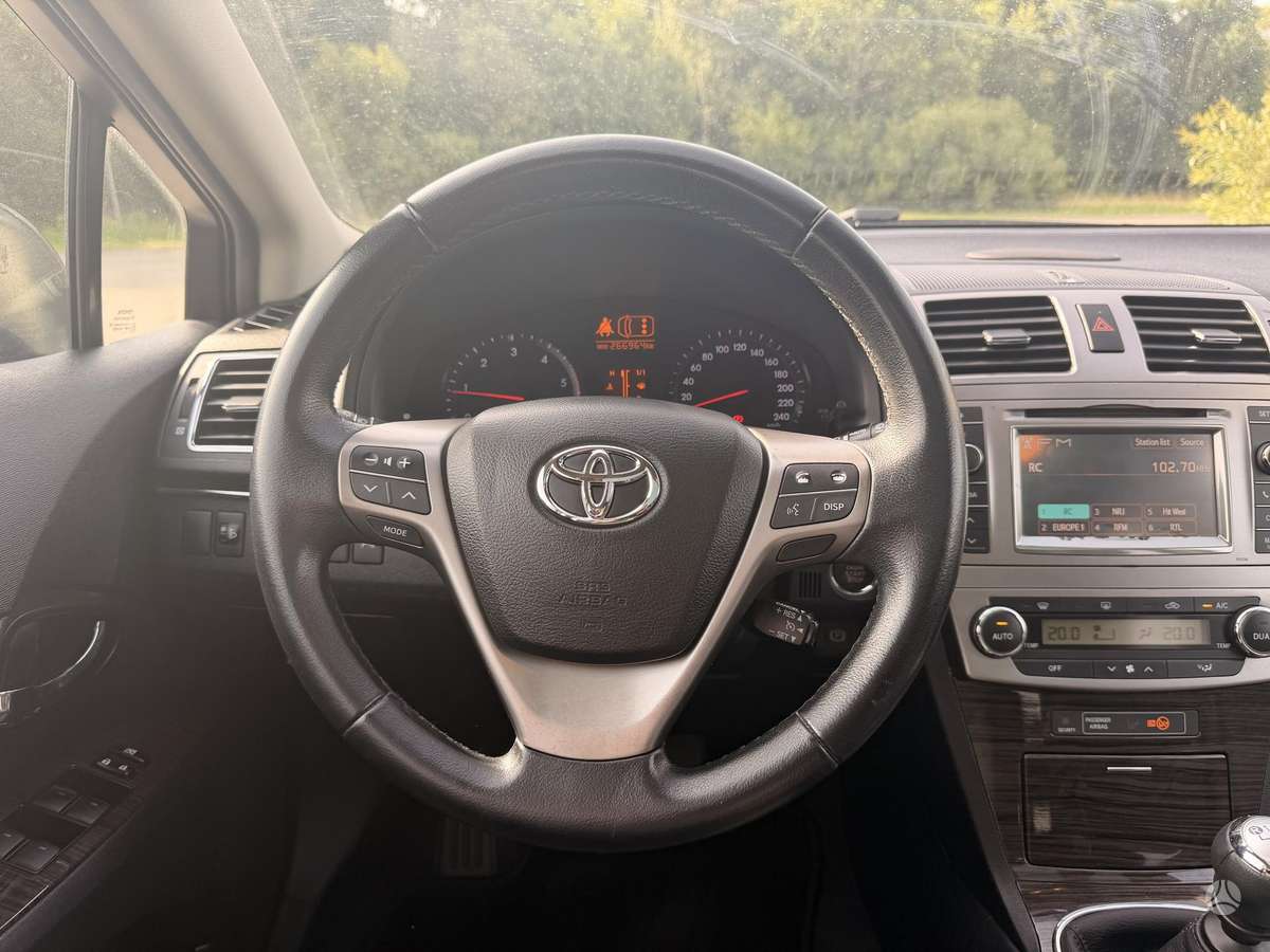 Toyota Avensis, 2.0 l., Универсал