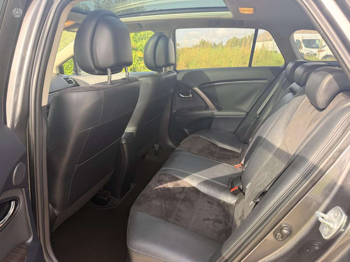Toyota Avensis, 2.0 l., Универсал