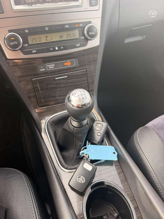 Toyota Avensis, 2.0 l., Универсал