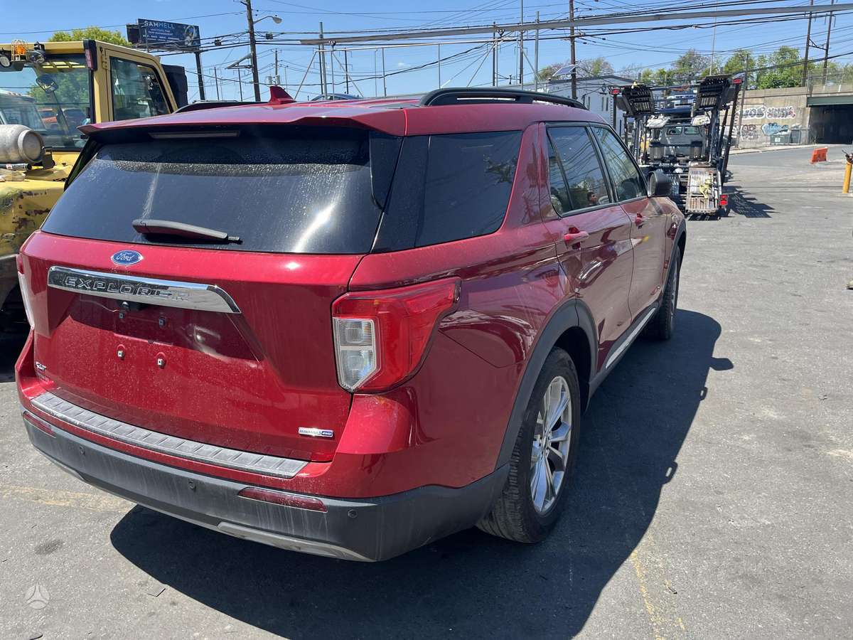 Ford Explorer, 2.3 l., off-road / crossover